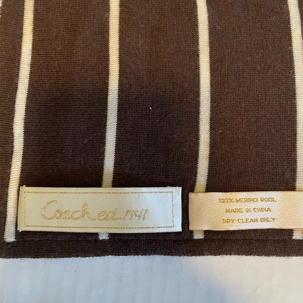 Coach Scarf - Picture 3 of 5